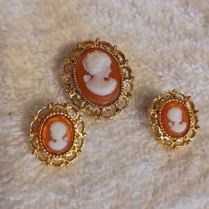 Elegant Gold Cameo Jewelry Set Earings, Brooch